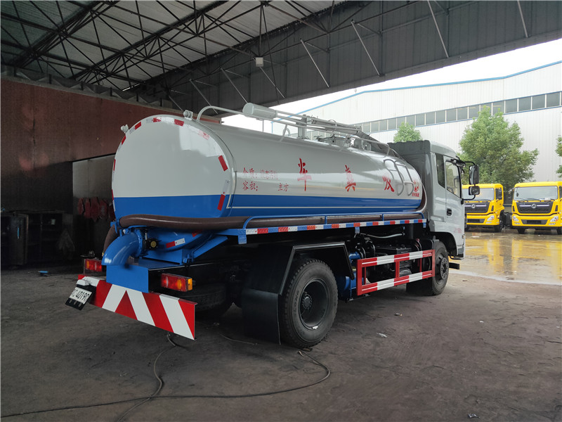 東風(fēng)牌12方吸糞車